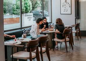 Smart vending machines for restaurants and cafés